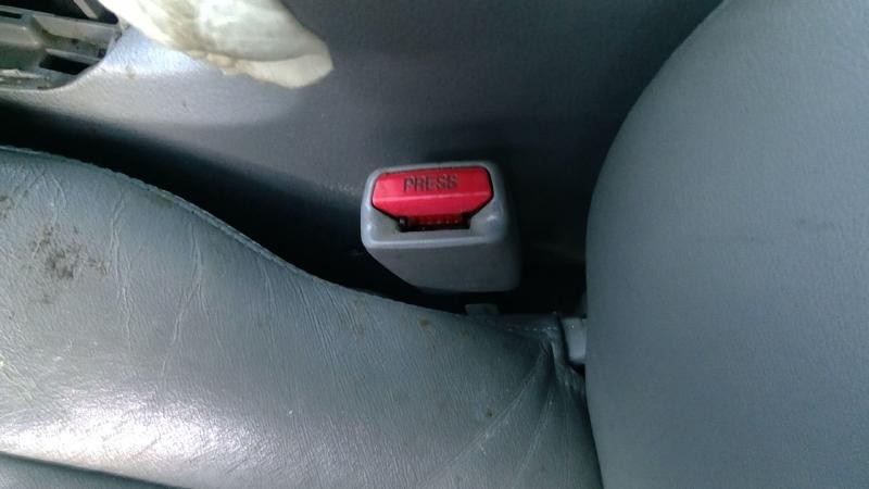 Front Seat Belt Buckle TOYOTA AVALON 05 06 07 08 09 10