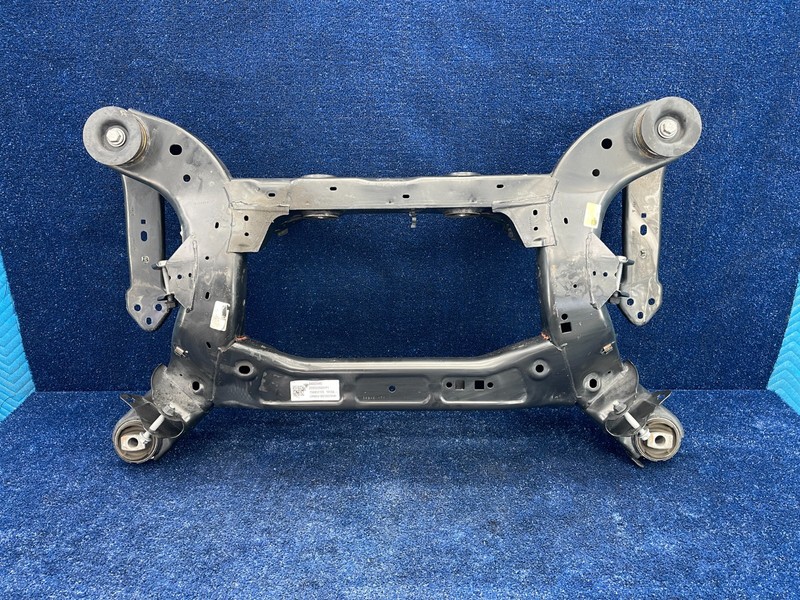 2017-2019 CADILLAC XT5 REAR SUSPENSION SUBFRAME CRADLE CROSSMEMBER OEM 84660445