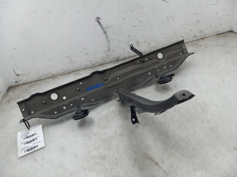 08 09 10 TOYOTA HIGHLANDER UPPER TIE BAR RADIATOR SUPPORT VIN K 5TH DIGIT