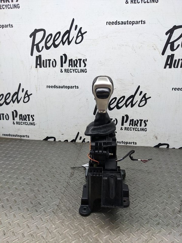2014-2018 JEEP CHEROKEE AUTOMATIC TRANSMISSION GEAR SHIFTER SELECTOR OEM 1171741