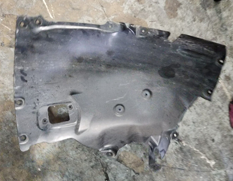 2019-2025 BMW G20 330i 430i Front Left Frontward Fender Liner 7315729 OEM.