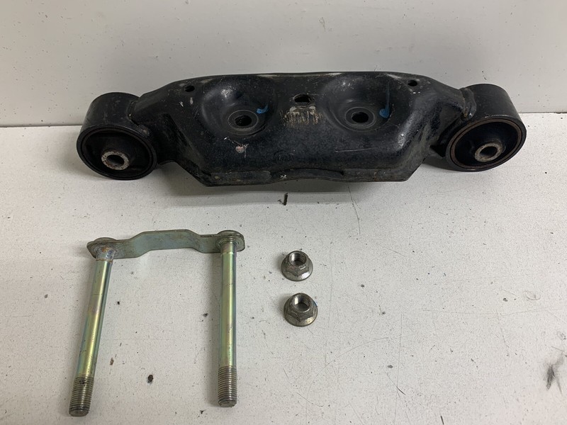 2008-2011 Subaru Impreza M/T Differential Diff Carrier Bracket Bolts 3rd Member