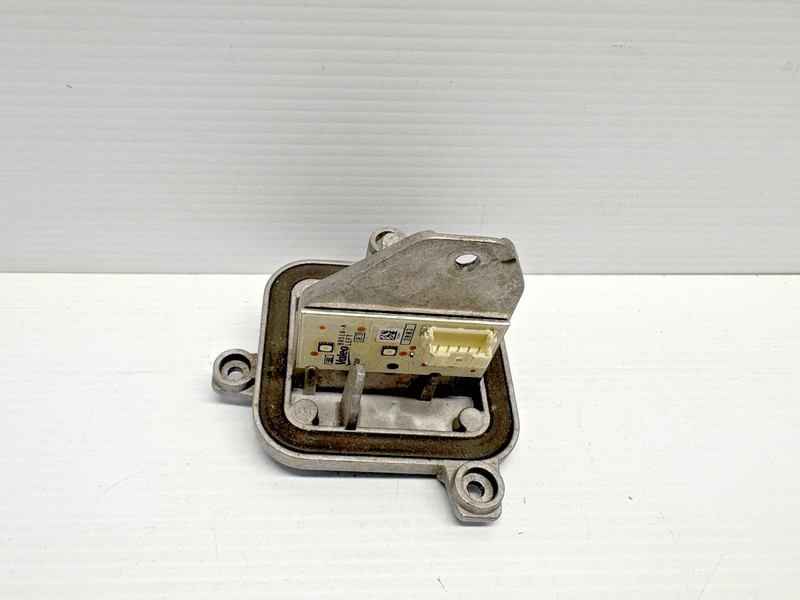 BMW X1 F48 2017 LED Headlight Lights Control Unit Module 90132031 MDE91171113