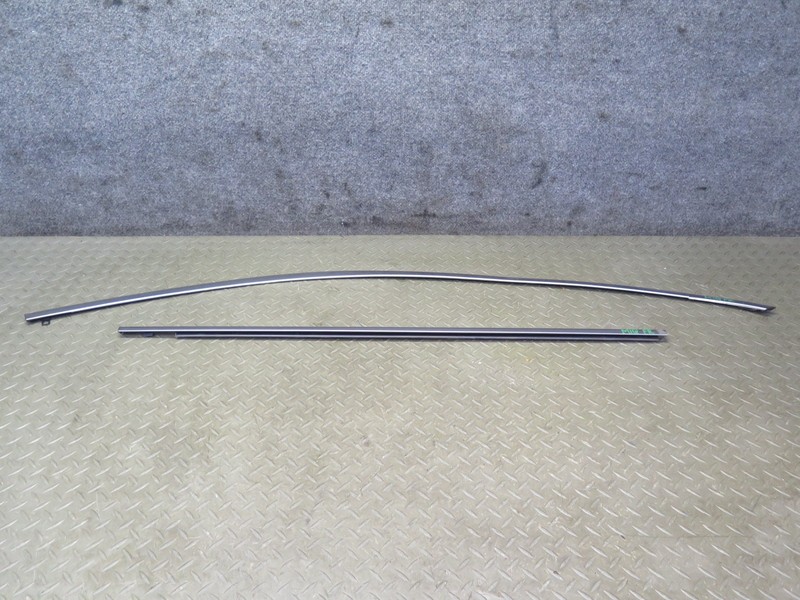 2014-2020 INFINITI QX60 FRONT RIGHT DOOR WINDOW CHROME TRIM MOLDING SET OF 2