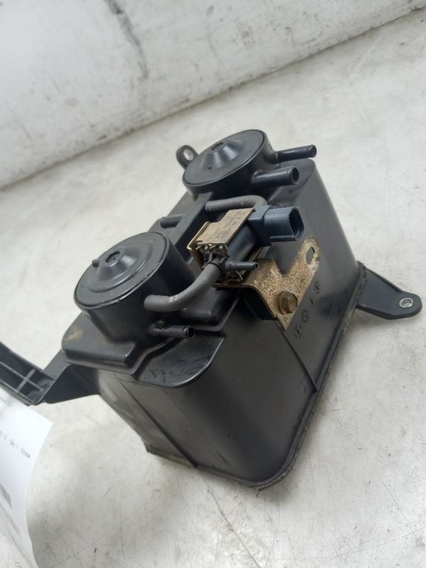 1996 TOYOTA TACOMA LX 3.5L FUEL VAPOR CANISTER
