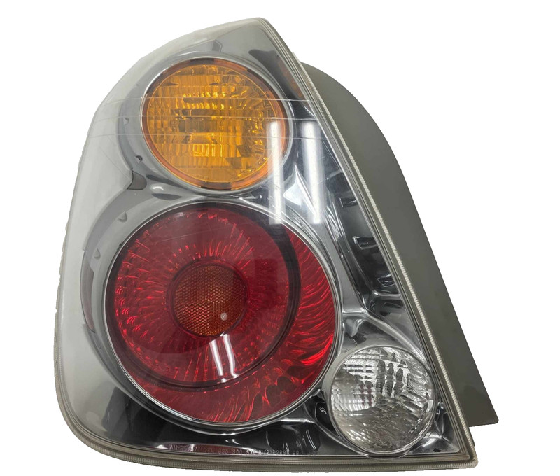 Nissan Altima LH Driver Quarter Panel Tail Light Assembly 2004 P/N 265558J025