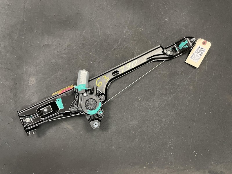 Rear Right Door Window Regulator 2020 GMC Acadia 23100274 2017 2018 2019 - 2023