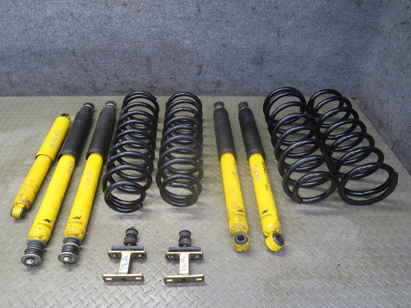 1991-1992 TOYOTA LAND CRUISER FJ80 FRONT & REAR STRUT SHOCK W COIL SPRING SET
