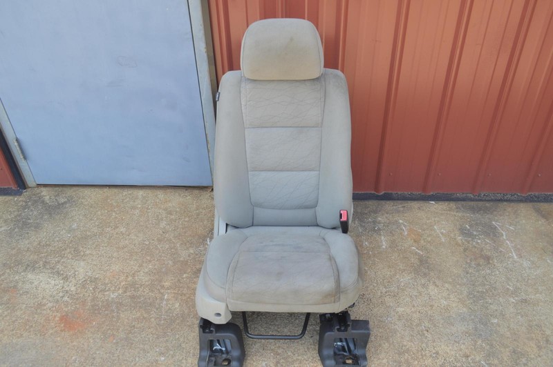 2013-2015 FORD EXPLORER FRONT RIGHT PASSENGER SIDE SEAT CLOTH CREAM OEM