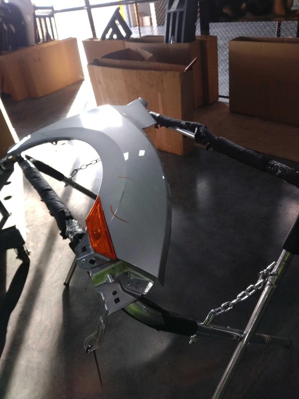 2020 Honda Civic Front Right Fender Silver Light Scratches 642577