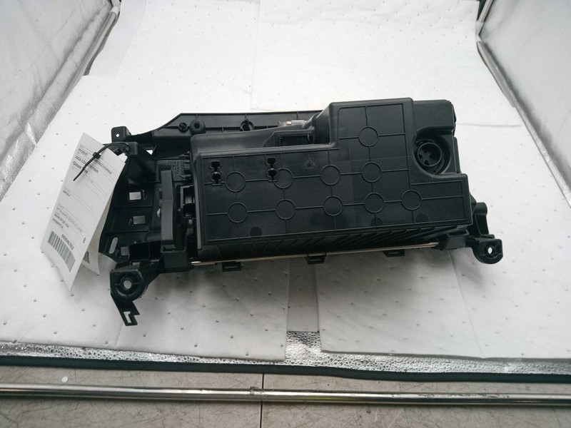 2016 MINI Countryman Glove Box Door White 4DR Used OEM Part NJ25-28207-716923