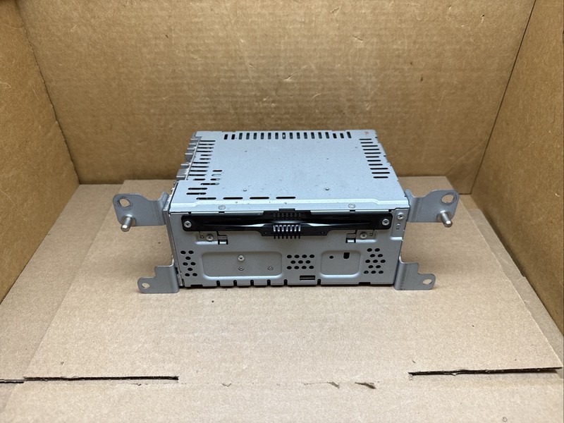 2013-2015 Ford Fusion Radio Receiver CD Player DS7T-19C107-AL