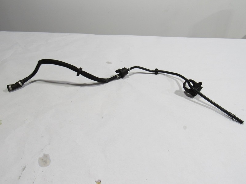 08-12 Maserati Granturismo S 2010 Vapor Solenoid Valve Sensor Pipe Line Hose ^:O