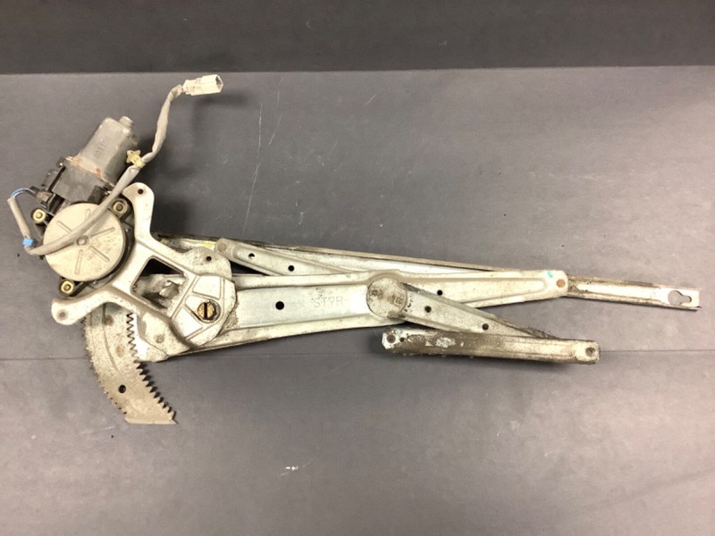 94-01 Integra 3DR Right Door Window Regulator Power Motor Crank Glass Opener OEM