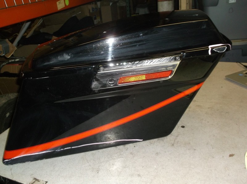 Harley Davidson Fiberglass Saddlebag Talmu 9004 A047814 57043 GTX965 IA 02375