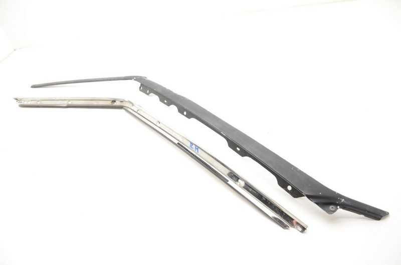 Passenger Right Front Upper Door Trim Finisher Fits 87-89 MR2