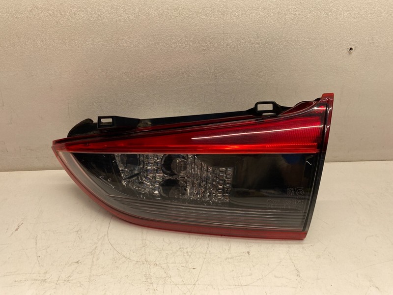 2014-2016 MAZDA 6 RIGHT REAR INNER TAILLIGHT LAMP TRUNK MOUNTED AM