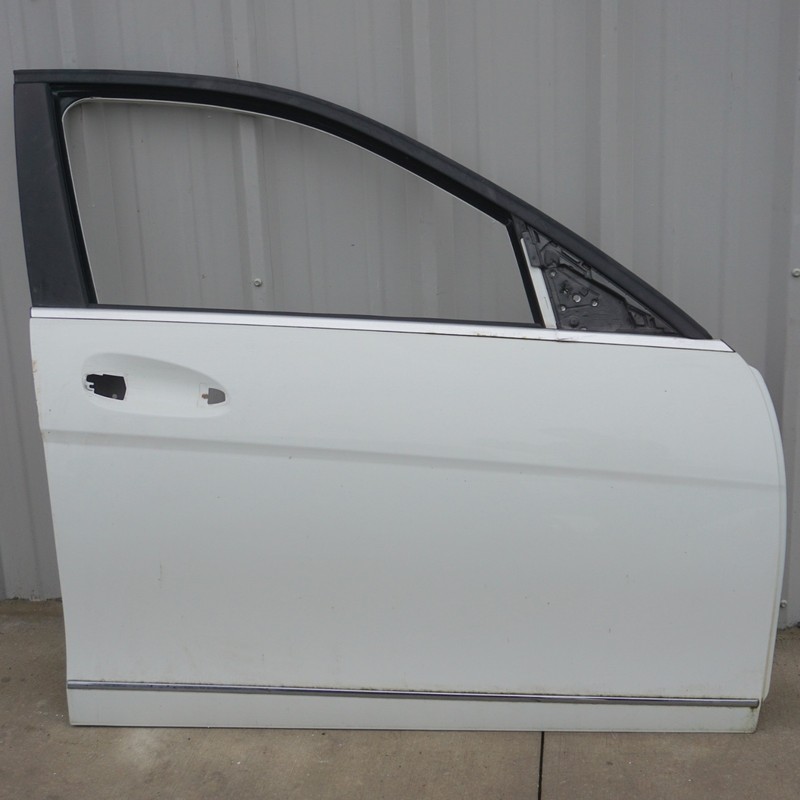 2008 - 2014 Mercedes C300 C250 C350 W204 Front Right Door Shell OEM