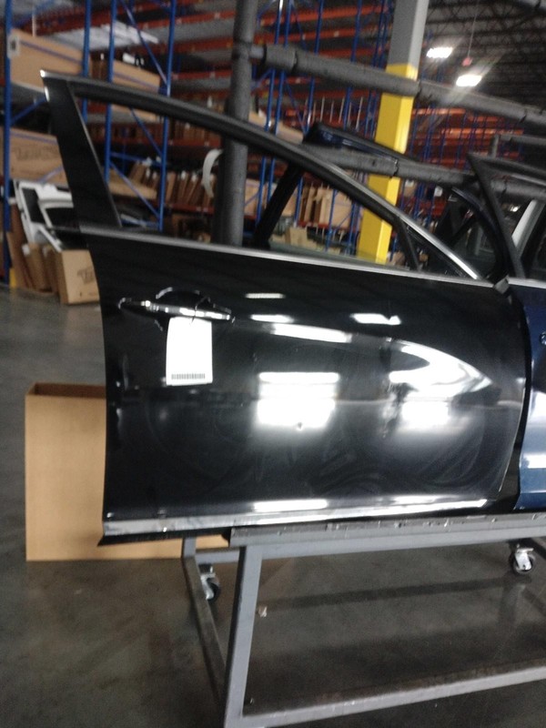 2014-2016 KIA Cadenza Right Front Door Black OEM Used 69K Miles - No Warranty