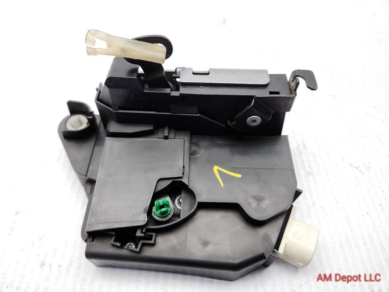 2009 Mini Cooper S R56 R57 R55 R58 R59 Left Driver Door Lock Actuator 2752595