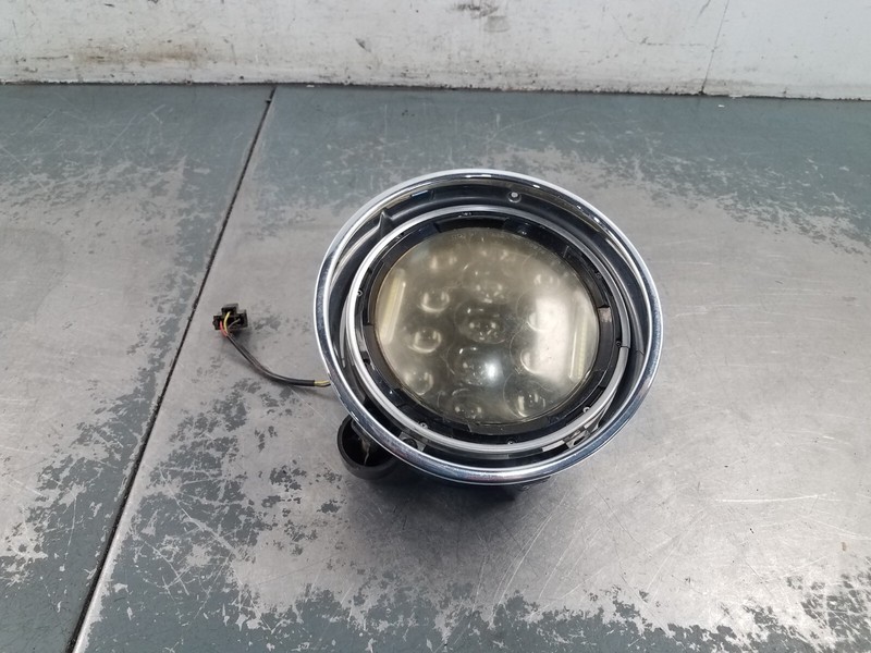 2004 Jeep Wrangler TJ Rubicon 4x4 Right LED Head Light / Bucket Bezel #1660 B1