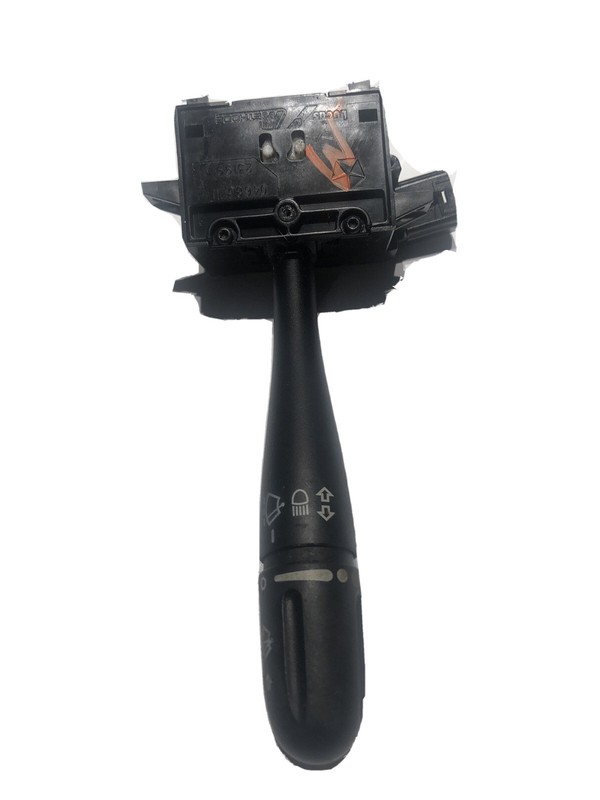 2003 Town & Country Windsheild wiper signal switch 04685711aa blinker