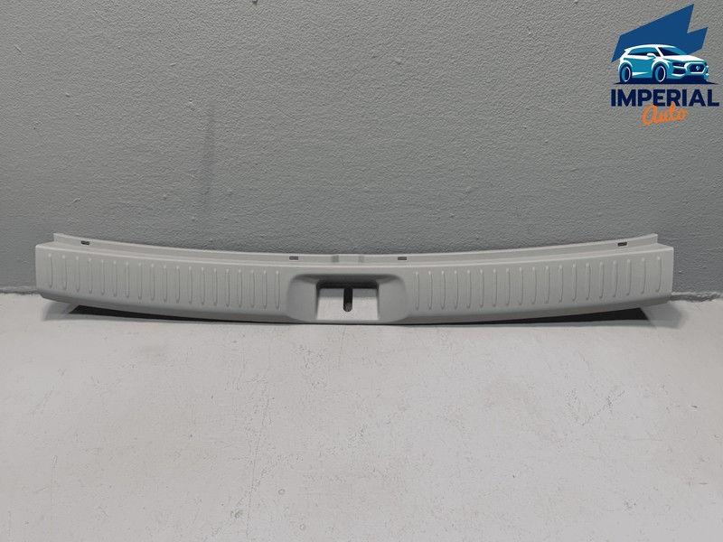 TOYOTA HIGHLANDER REAR TRUNK SILL SCUFF PLATE TRIM COVER OEM 2014-2019
