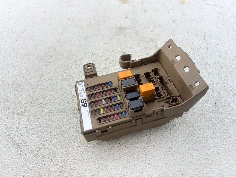 2020 Subaru Forester Cabin Junction Fuse Box 82201SJ901 OEM