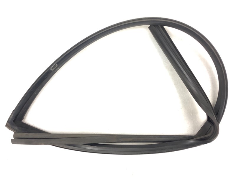 90-93 Accord 4/5Dr Left Rear Window Run Channel Molding Glass Guide Rubber Seal