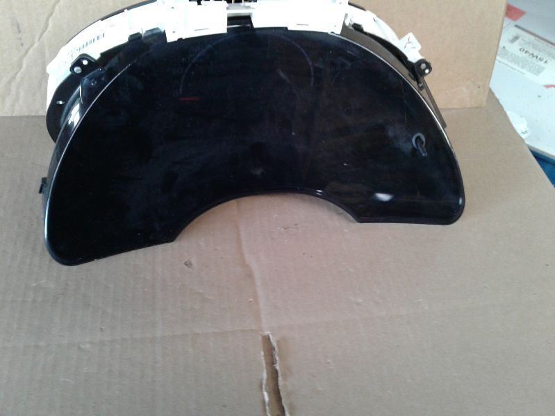 2006 Chrysler PACIFICA Speedometer Cluster MPH Without Navigation Display