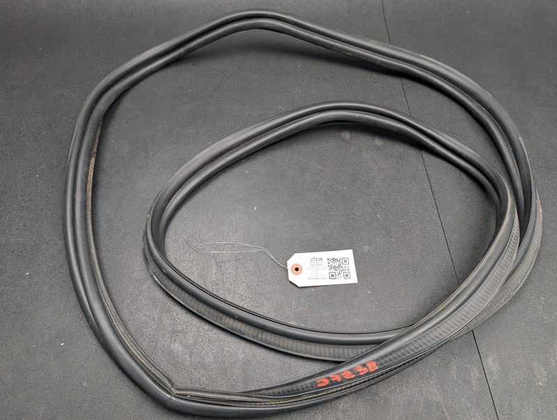 Trunk Deck Lid Weatherstrip 2018 Jaguar XE S 2019