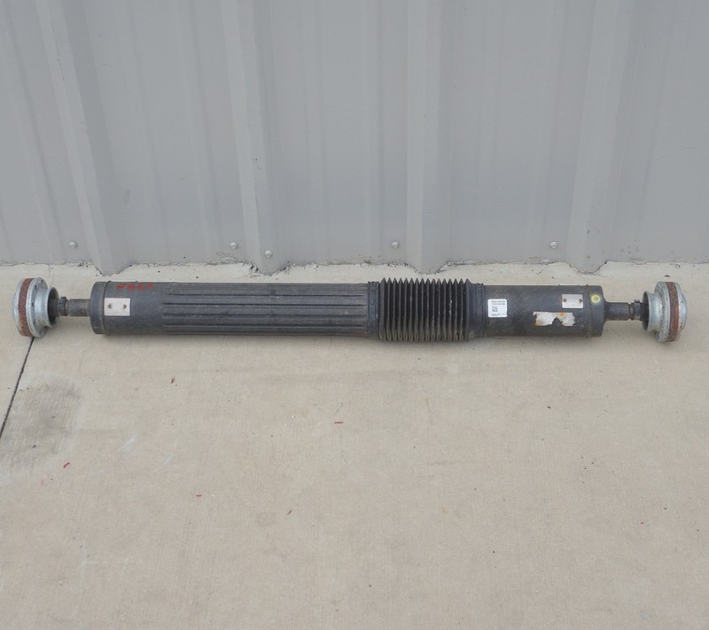 2018 - 2023 Jeep Jl Wrangler Rubicon 3.6L Rear Driveshaft OEM