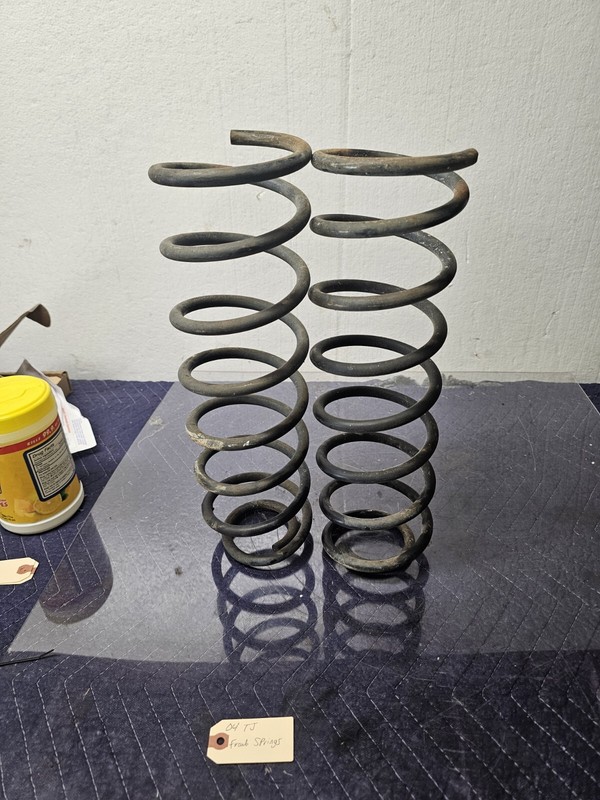 Jeep TJ Wrangler Rubicon Stock Front Coil Springs 52060130AA 2003-2006 85964
