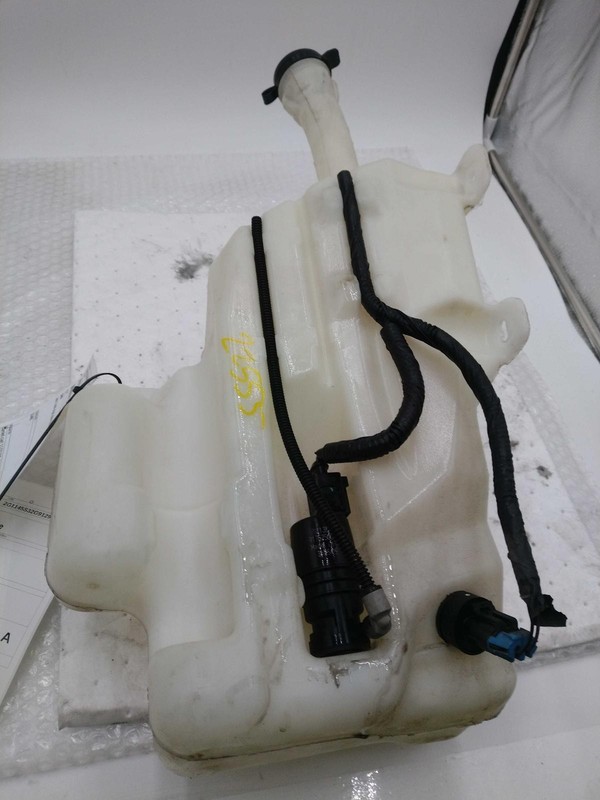2016 Chevrolet Impala Washer Fluid Reservoir OEM Black 3.60L 118K Miles