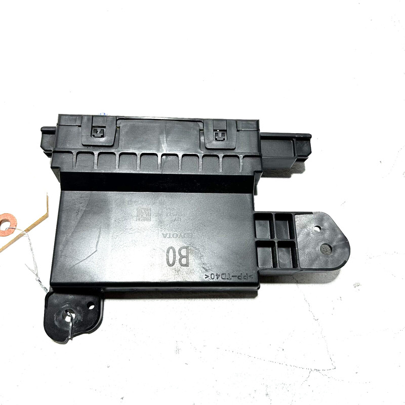 TOYOTA CAMRY 2018-2019 AIR CONDITIONER AC CLIMATE TEMPERATURE CONTROL MODULE OEM