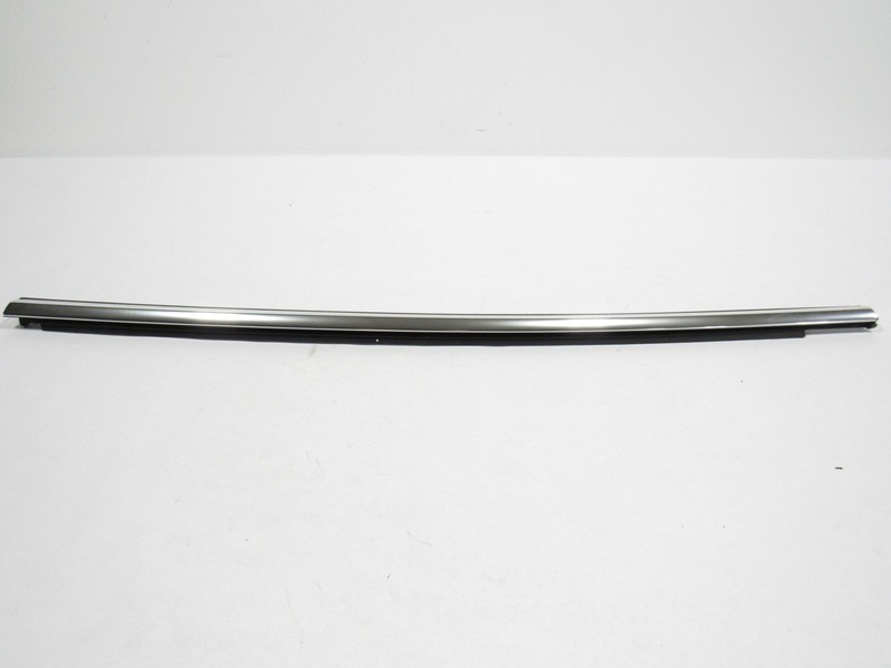 14-19 Maserati Quattroporte 2016 Rear Right Passenger Door Belt Molding Trim ;:A