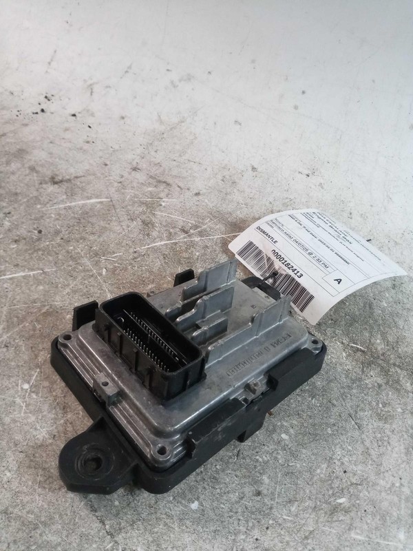 2015 Cadillac Escalade Engine Control Module ECM OEM 138k Silver NJ25-16581