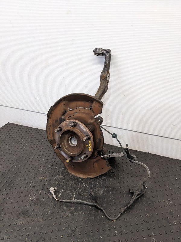 Driver Front Spindle/Knuckle Knuckle Thru 04/30/15 Fits 03-15 4 RUNNER 1185300