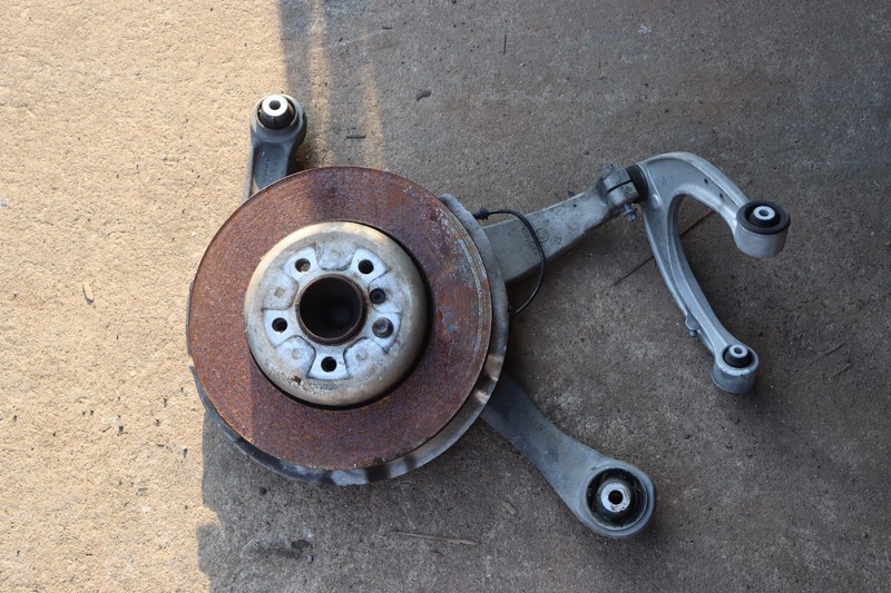 2011-2016 BMW 535I RWD F10 FRONT RIGHT SPINDLE KNUCKLE WHEEL HUB CONTROL ARM OEM