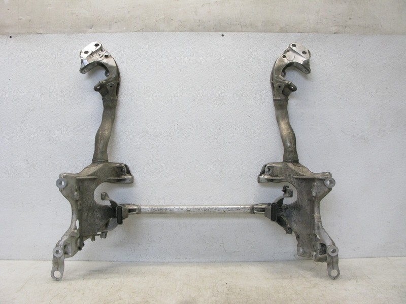 08-12 AUDI 8T A5 S5 B8 A4 ENGINE TRANSMISSION CROSSMEMBER BRACE BRACKET 010224