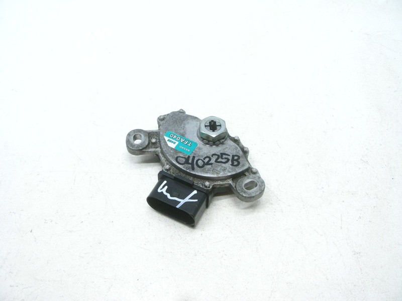 05-16 MINI COOPER R56 R55 - R61 AT TRANSMISSION GEAR POSITION SENSOR OEM 040225B