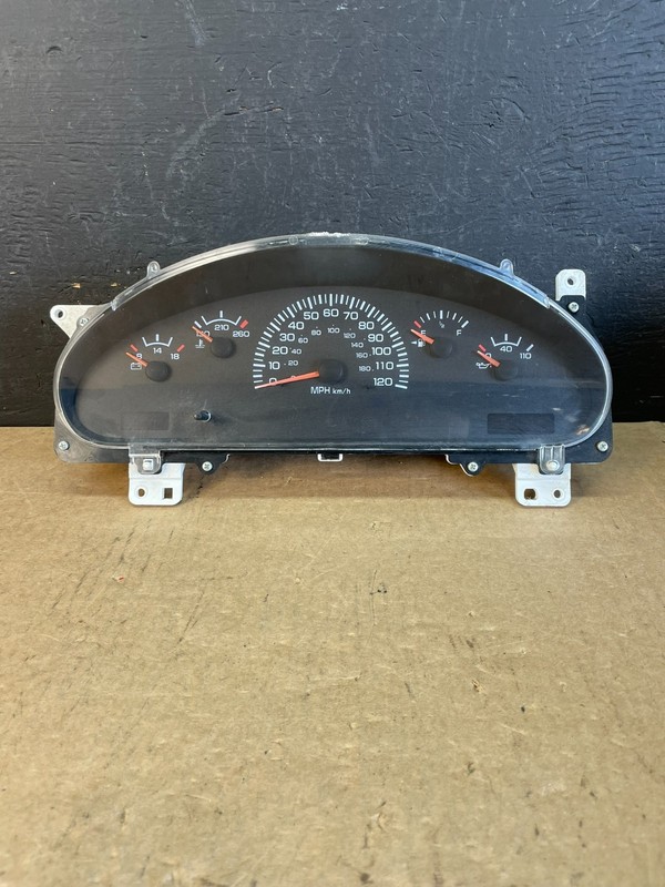 2001-2003 Dodge Van 1500 2500 3500 Speedometer Gauge Cluster OEM AD0389