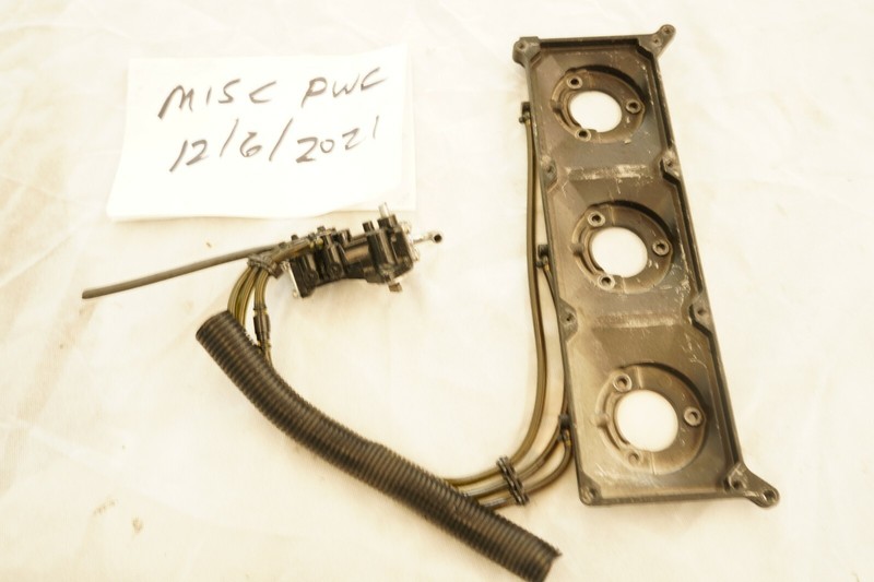 YAMAHA WAVEVENTURE WAVERAIDER 1100 OIL INJECTION PUMP OEM