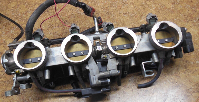 2008 Kawasaki ZX1000 ZX 1000 ZX10R Ninja Fuel Gas Intake Throttle Body Injection