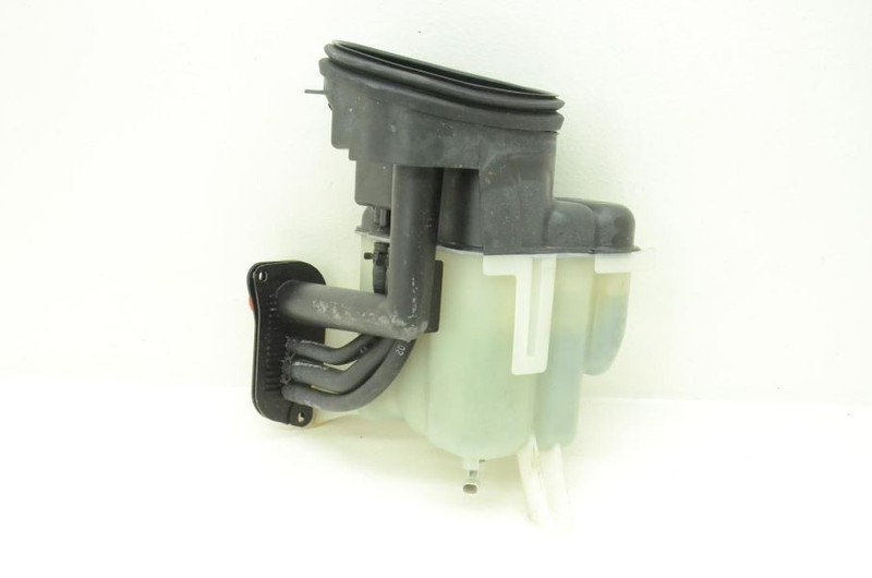 2000-2004 Porsche Boxster 986 2.7L Engine Coolant Reservoir