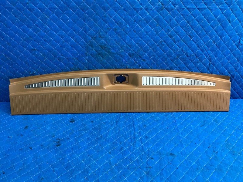 15-20 CADILLAC ESCALADE TAILGATE LIFTGATE TRUNK SILL SCUFF PLATE TRIM COVER OEM