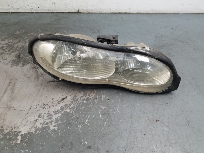 2000 Chevy Camaro Z28 Right Passenger Head Light #5045 V4
