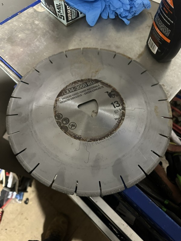 Husqvarna Flx14-3000 Diamond Saw Blade Demolition 13.5 DiameterUsed