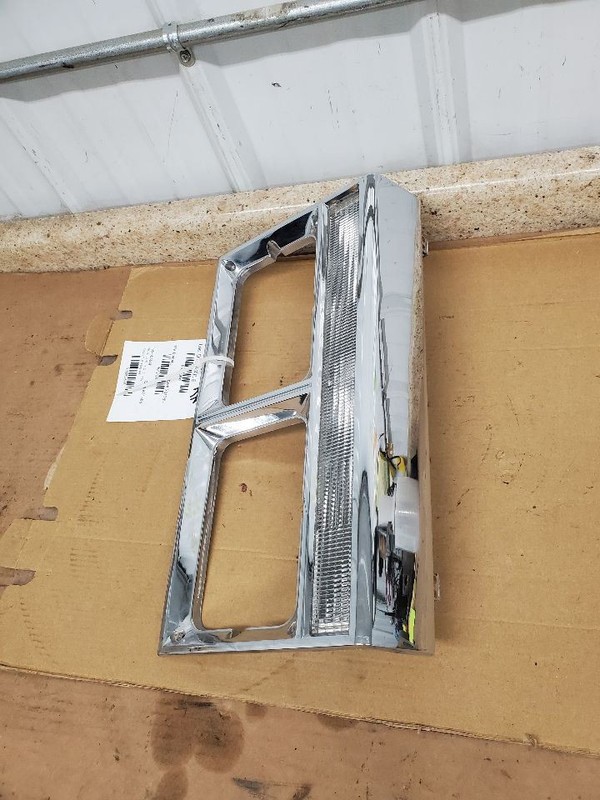 Driver Corner/Park Light Park Lamp-turn Signal Fits 82-89 5TH AVENUE 292645