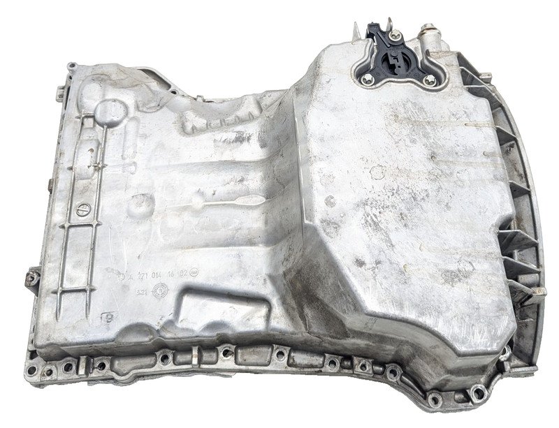 12-15 Mercedes W204 C250 SLK250 M271 Lower Oil Pan Section 2710141602